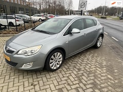 Opel Astra - 1.4 Turbo Cosmo 2011 NAVIGATIE Nette Auto