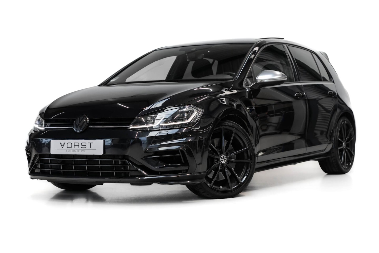 Volkswagen Golf - 2.0 TSI 4Motion R Pano Alcantara - AutoWereld.nl