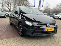 Volkswagen Polo - 1.0 TSI Life / Navigatie / Parkeersensoren V+A / Climate control / Draadloze telefoonlader