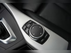 BMW 1-serie - 125i 218 pk M-Sportpakket / Schuif-Dak/ Harman&Kardon/ Xenon-Led/ Sport-Uitlaat/ Park.Sens