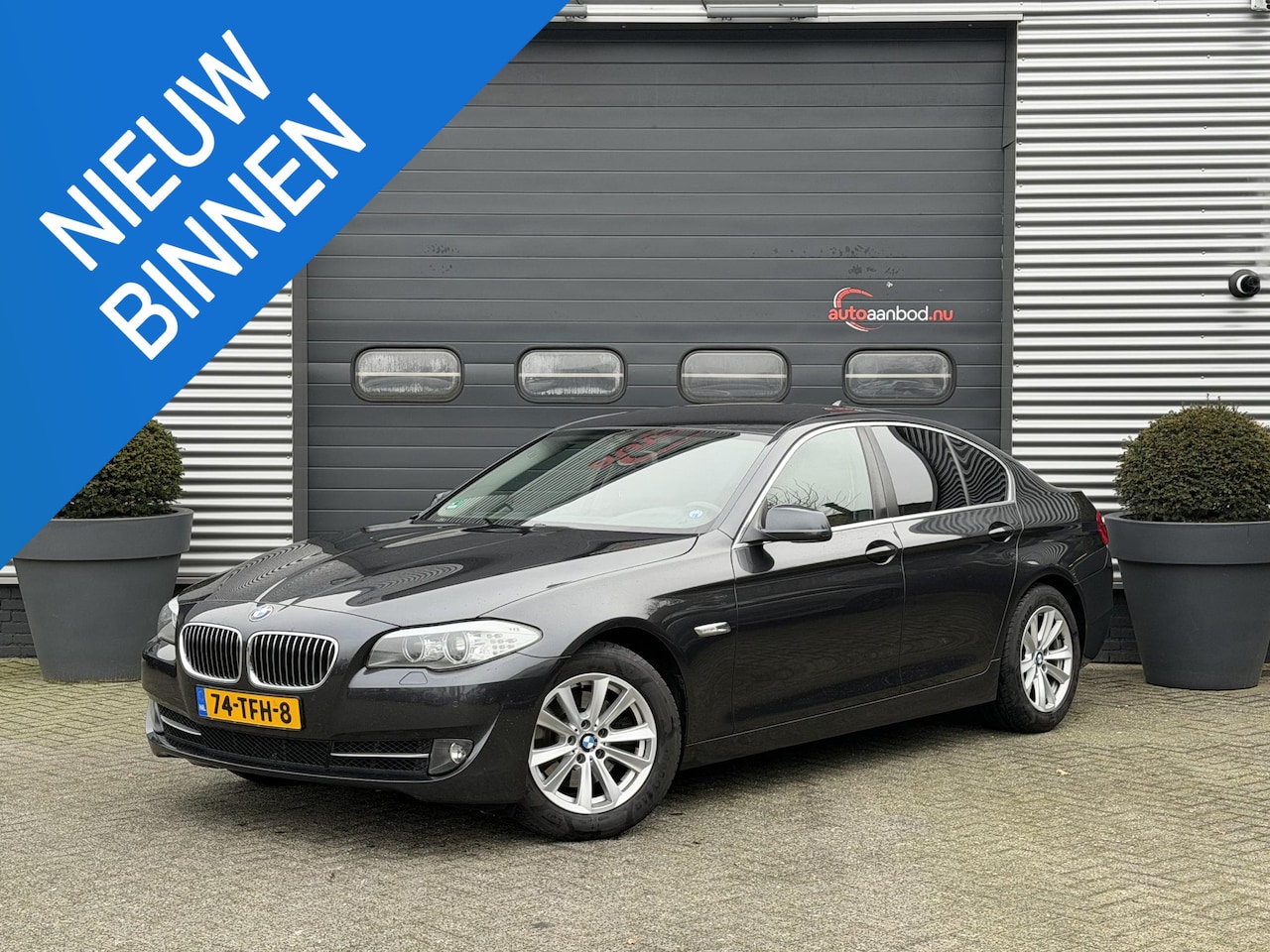 BMW 5-serie - 520d High Executive | Navigatie | Xenon | Lichtmetalen Velgen | Trekhaak | - AutoWereld.nl