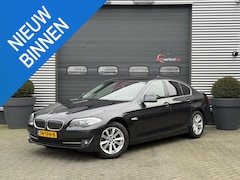 BMW 5-serie - 520d High Executive | Navigatie | Xenon | Lichtmetalen Velgen | Trekhaak |