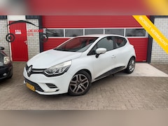 Renault Clio - 1.5 dCi Ecoleader Zen D-RIEM VV / AIRCO / NAVI / BLUETOOTH / CRUISE / DAB+ / NL-AUTO