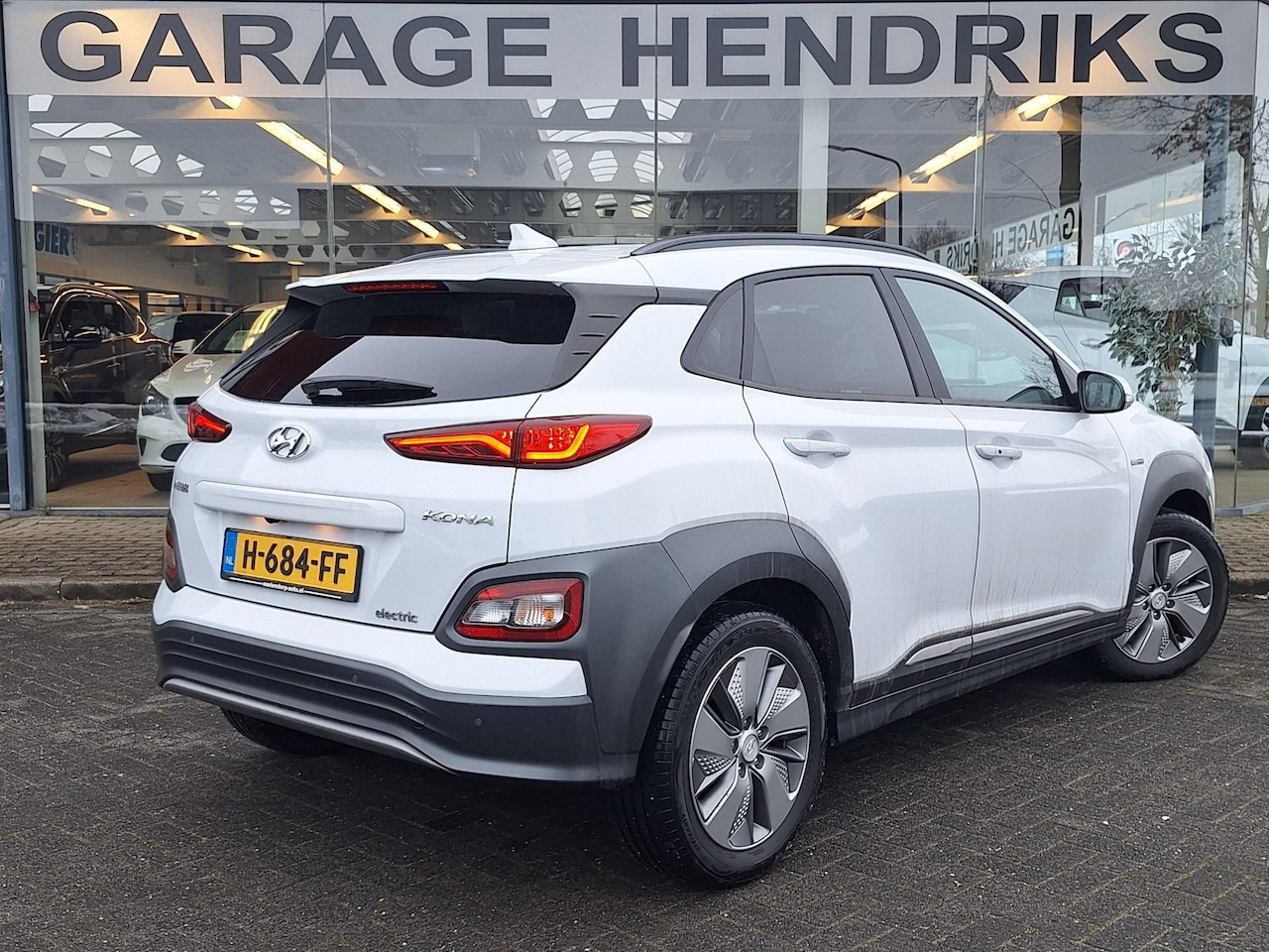 Hyundai Kona Electric - EV Fashion 64 kWh | SOH: 89,5% | LED | Adaptive CC | Blindspot | Stoelverwarming | Camera - AutoWereld.nl