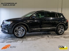 Volkswagen Tiguan Allspace - 1.5 TSI Highline Business R 7p. I 1ste eig. I R-line I Keyless I Trekhaak I I 19" I Pano I