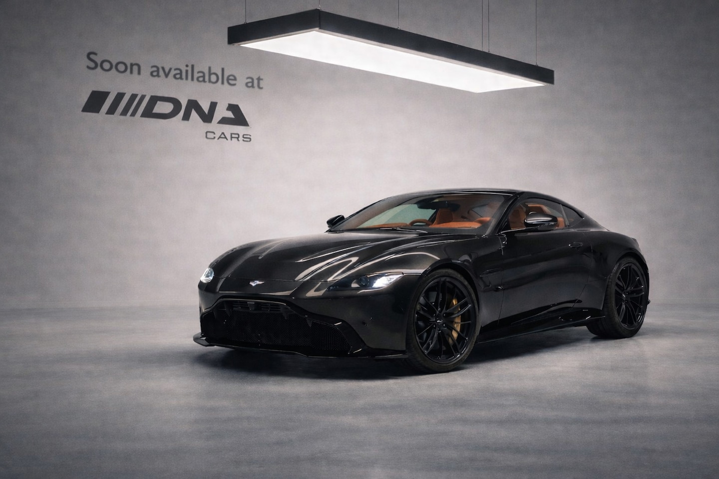 Aston Martin V8 Vantage - Minotaur Black Pack 4.0 V8 - AutoWereld.nl
