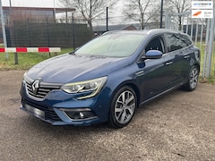 Renault Mégane Estate - 1.2 TCe Bose Automaat Trekhaak LED Camera