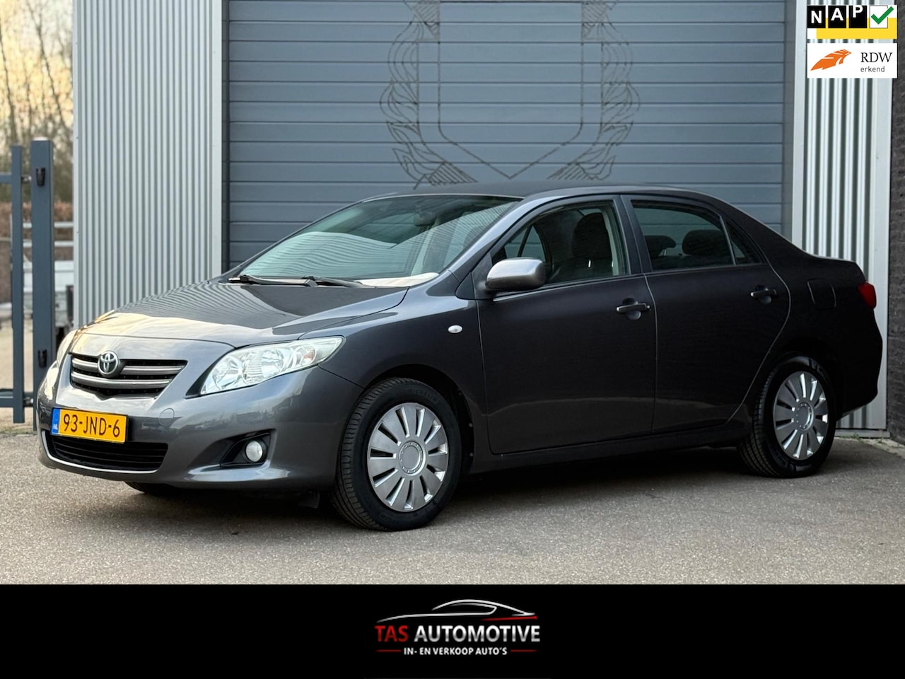 Toyota Corolla - 1.6-16V Sol CLIMA / CRUISE / NEW APK! - AutoWereld.nl