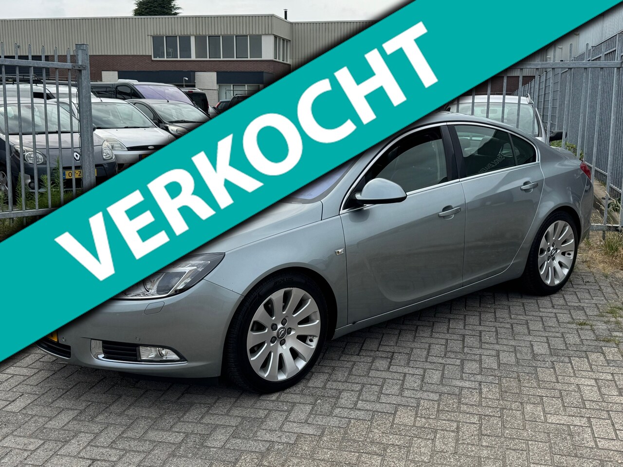 Opel Insignia - 2.0 T E85 Sport 220PK! UNIEK NL AUTO NAP! Navi l Leder l Cruise l Xenon l Stoelventalatie - AutoWereld.nl