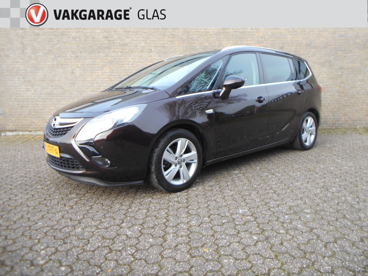 Opel Zafira Tourer - 1.4 Turbo 140pk Innovation / AGR stoelen / Leer / Camera / Haak. - AutoWereld.nl