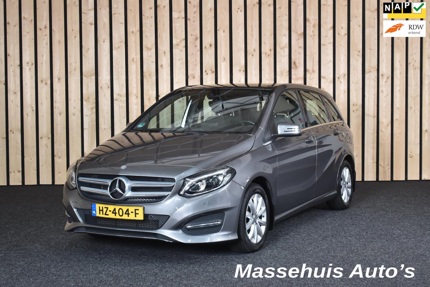 Mercedes-Benz B-klasse - 180 Ambition 73dkm 2e eig. trekhaak schuifdak camera navi + nwe apk - AutoWereld.nl