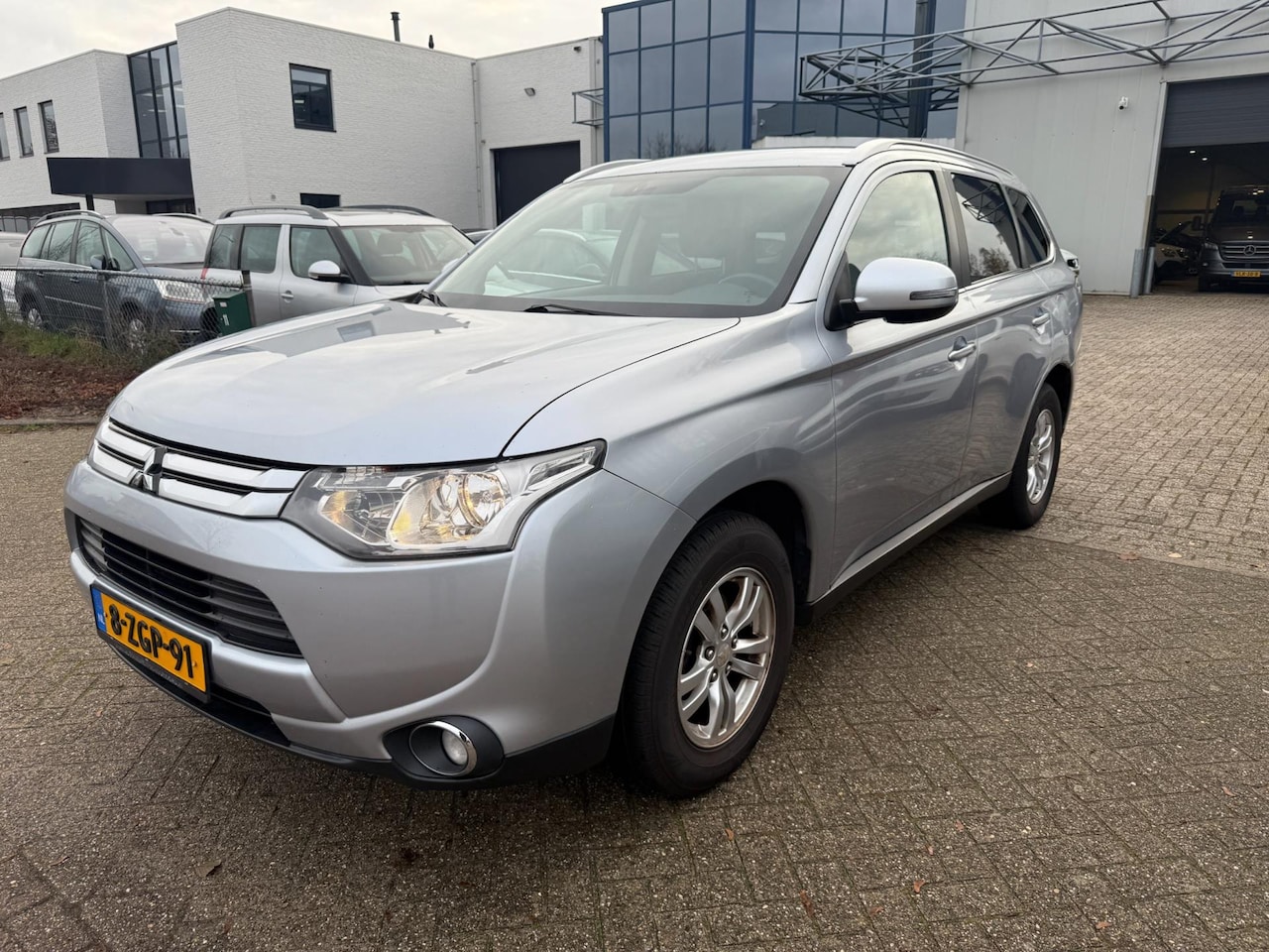 Mitsubishi Outlander - 2.0 Business Edition Bj 2015 Exportprijs EX BPM!! - AutoWereld.nl