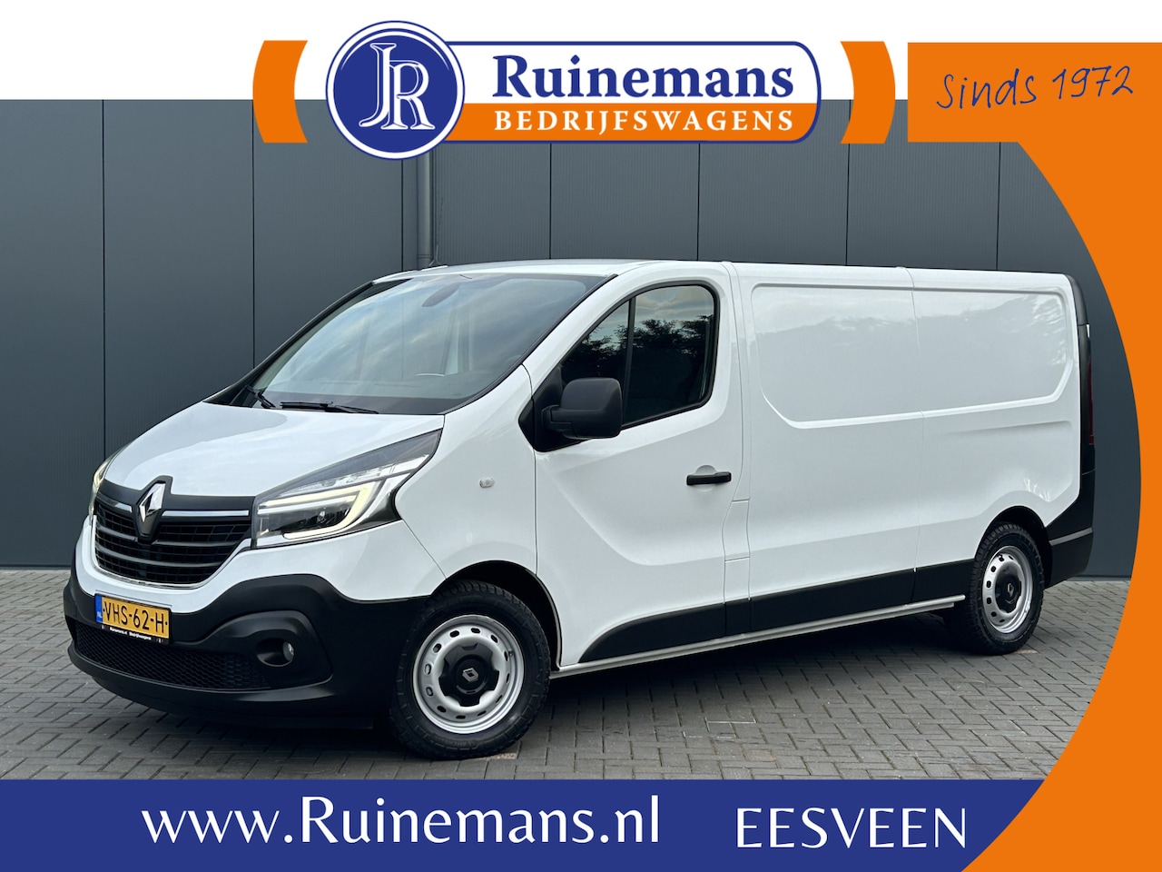Renault Trafic - 2.0 dCi 146 PK / L2H1 / 1e EIG. / AUTOMAAT / SORTIMO INRICHTING / TREKHAAK / AIRCO / CRUIS - AutoWereld.nl