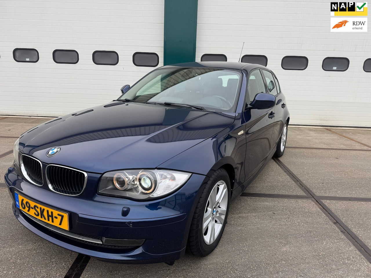 BMW 1-serie - 118i EffDyn. Ed. Business Line Ultimate Edition 118i EffDyn. Ed. Business Line Ultimate Edition - AutoWereld.nl