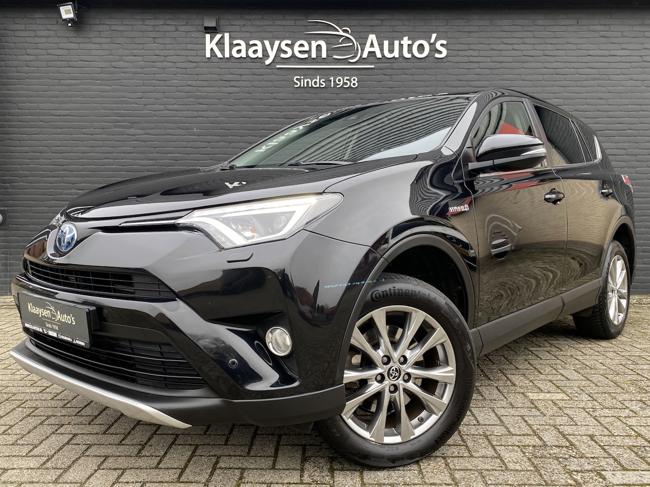 Toyota RAV4 - 2.5 Hybrid Dynamic AUT. | navigatie | adapt. cruise | stoel-/stuurverw. | keyless | camera - AutoWereld.nl