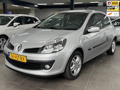 Renault Clio - 1.2-16V Team Spirit airco elektrische pakket lm-velgen trekhaak distributieriem vv trekhaa