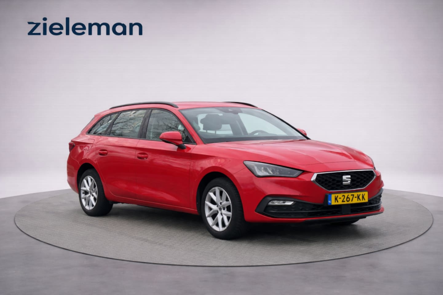 SEAT Leon Sportstourer - Sportstourer 1.0 TSI Reference - Carplay, Navi, Cruise, Clima - AutoWereld.nl