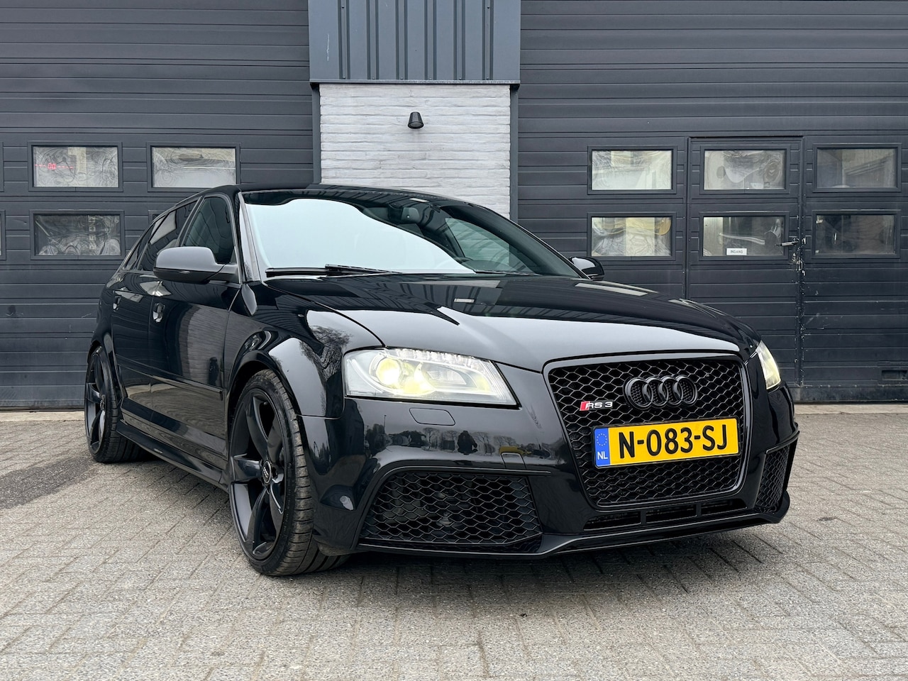 Audi A3 Sportback - 2.5 T RS3 quattro Pro Line 2.5 T RS 3 quattro Pro Line, Dealer onderhouden! - AutoWereld.nl