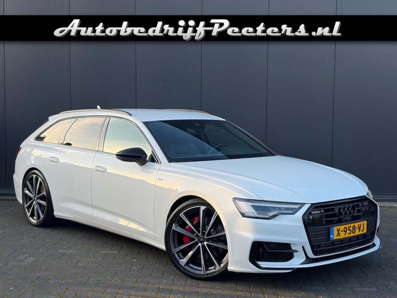 Audi A6 Avant - Avant 55 TFSIe quattro S-Line ACC Leder Camera Matrix Carplay Trekhaak - AutoWereld.nl