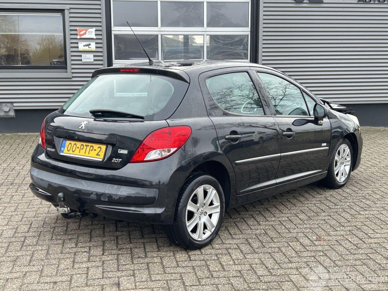 Peugeot 207 - 1.4 VTi Millesim 200 1.4 VTi Millesim 200 - AutoWereld.nl