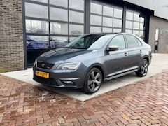 SEAT Toledo - 1.2 TSI FR Connect | CarPlay | 1/2 Leer | Xenon | VOL |