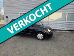 Volkswagen Polo - 1.4-16V Athene