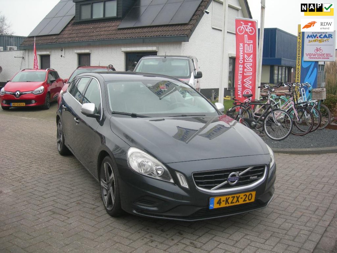 Volvo V60 - 1.6 T3 R-Design 1.6 T3 R-Design - AutoWereld.nl