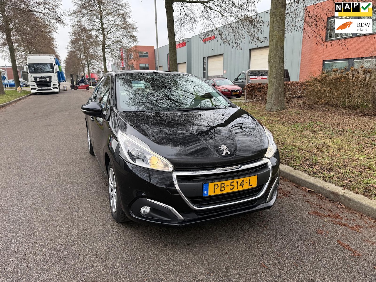 Peugeot 208 - 1.2 PureTech Blue Lion APK - AutoWereld.nl