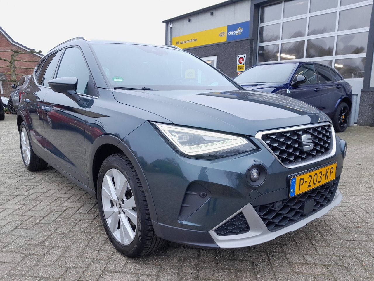 SEAT Arona - 1.0 TSI Xperience - Virtual cockpit - Full Led - Stoelverwarming - Trekhaak - AutoWereld.nl
