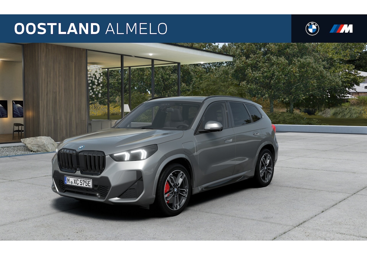 BMW X1 - xDrive25e High Executive M Sport Automaat / Panoramadak / Trekhaak / Sportstoelen / M Adap - AutoWereld.nl