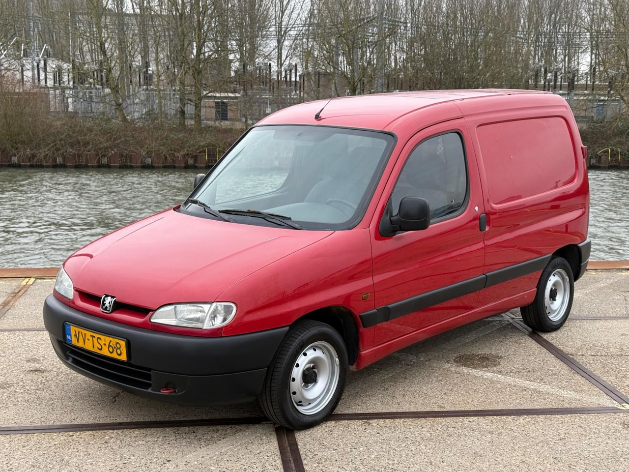 Peugeot Partner - 170C 1.1 BENZINE 1998 APK/NAP/INRUILKOOPJE! - AutoWereld.nl