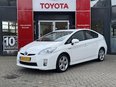 Toyota Prius - 1.8 Comfort CLIMA PARKEERSENSOR HEAD UP DISPLAY DEALER ONDERHOUDEN