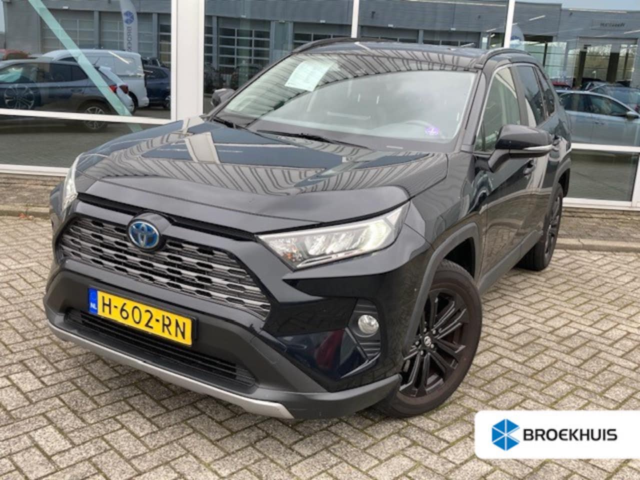Toyota RAV4 - 2.5 Hybrid Business Plus 218pk | Camera achter | lederen bekleding | JBL audio | Navigatie - AutoWereld.nl
