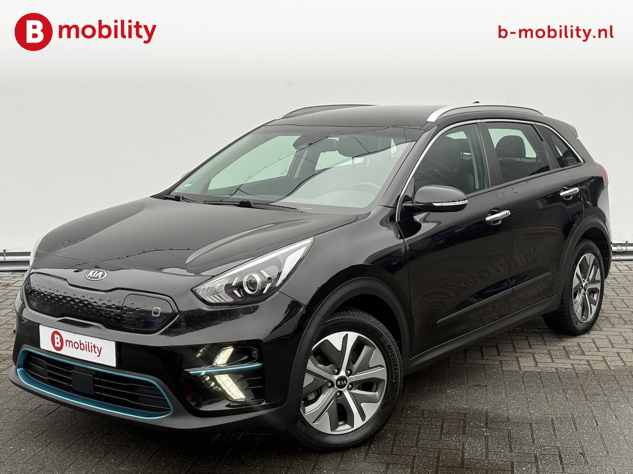 Kia e-Niro - DynamicLine 64 kWh SOH 100% Trekhaak Achteruitrijcamera | Apple CarPlay | Stoel/Stuurwielv - AutoWereld.nl