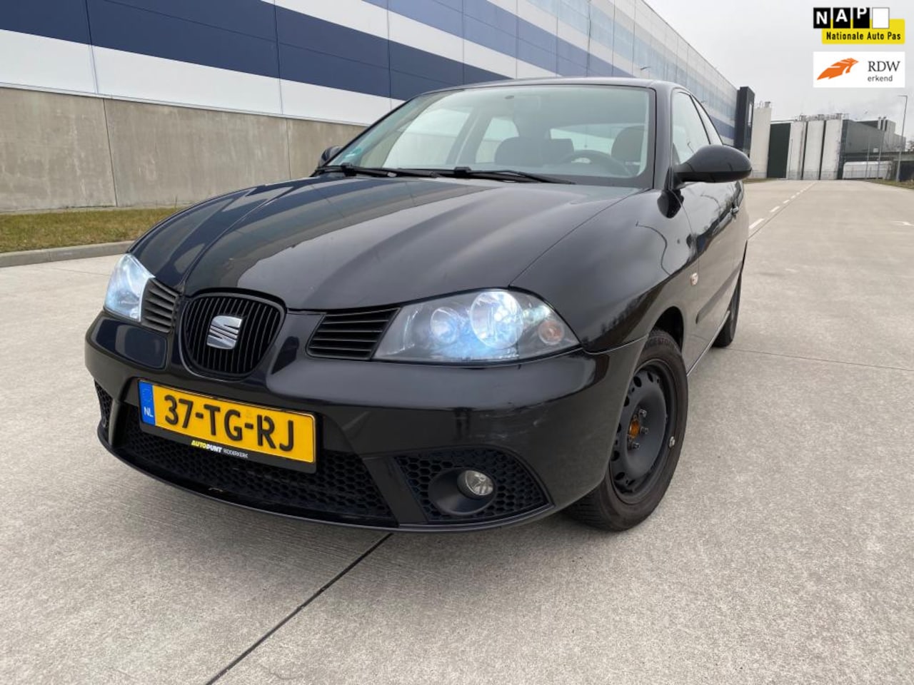 SEAT Ibiza - 1.4-16V Sensation NAP/APK 01-27/CRS.CNTL.CLIMA - AutoWereld.nl
