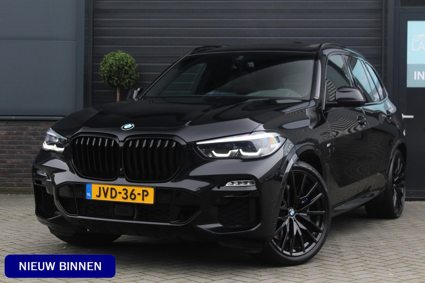 BMW X5 - xDrive45e M-Sport | CraftedClarity | M Schaalstoelen | Panoramadak | Harman Kardon - AutoWereld.nl