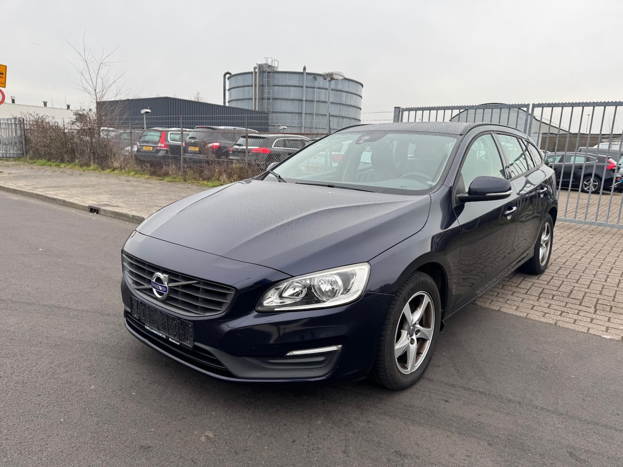 Volvo V60 - 2.0 D2 Summum AUTOMAAT EURO 6 - AutoWereld.nl
