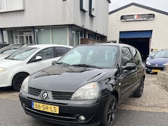 Renault Clio - 1.2-16V Community Airco. Nette sportieve Clio. Prijs is inclusief een nieuwe Apk keuring
