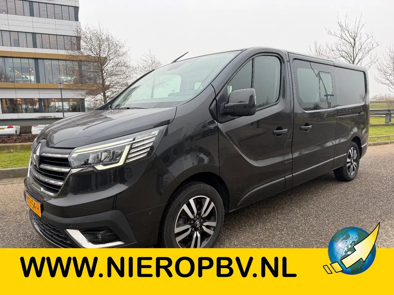 Renault Trafic - 2.0DCI L2H1 Dubbelcabine Automaat Airco Navi Cruisecontrol 170PK - AutoWereld.nl