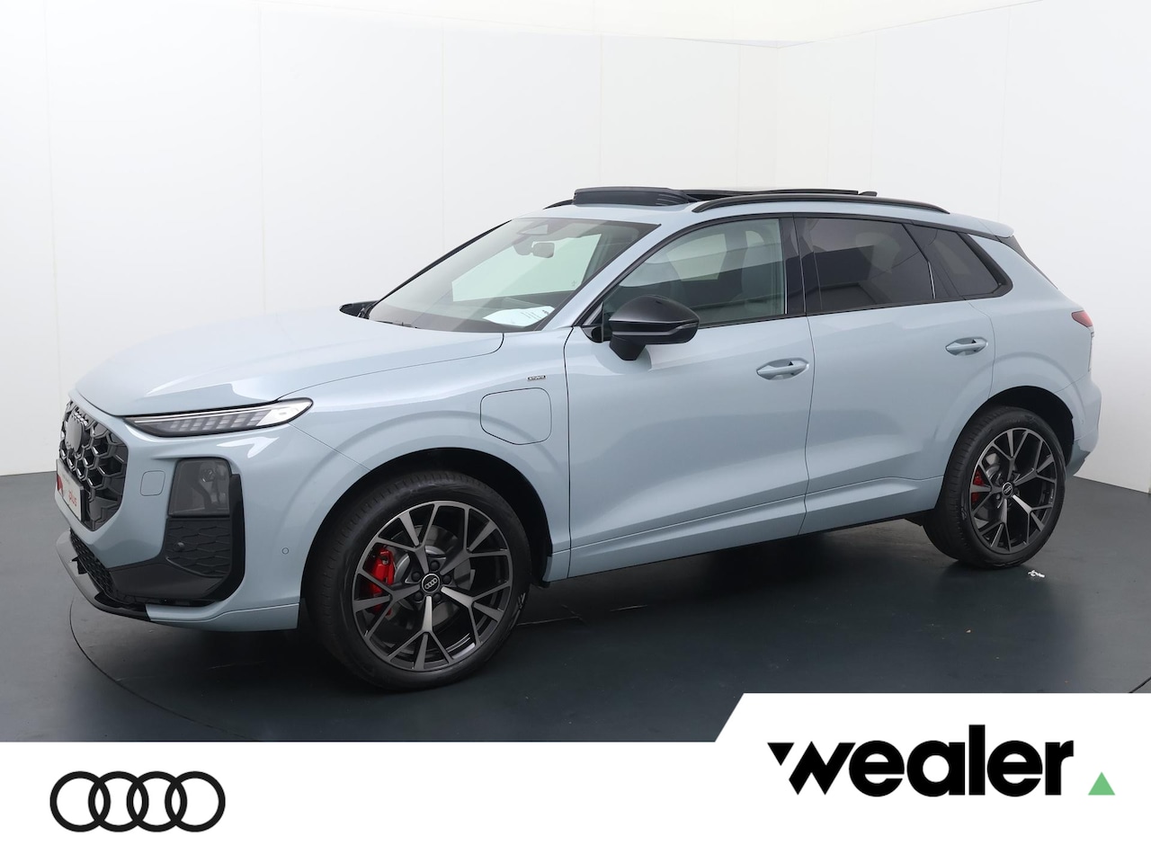 Audi Q3 - 1.5 200kW e-hybrid S edition | 272 PK | SoH 100% | Panoramadak | Head-up display | 20" LM - AutoWereld.nl