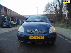 Toyota Yaris - 1.0 VVT-i Idols 2004 met trekhaak airco