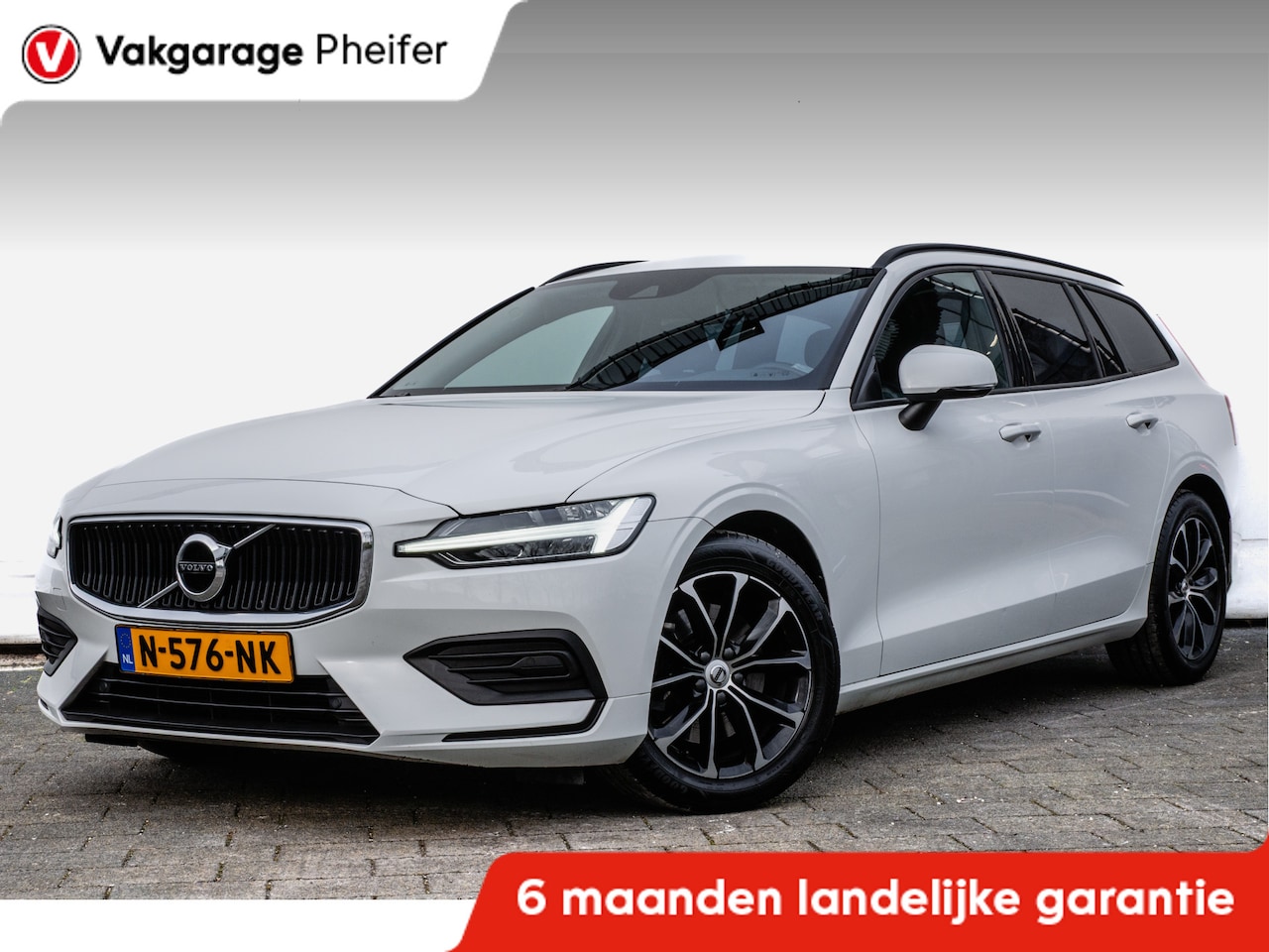 Volvo V60 - 2.0 B3 Momentum Advantage Trekhaak/ Contourstoelen/ Stuur-stoelverwarming/ Leer/ Carplay/ - AutoWereld.nl