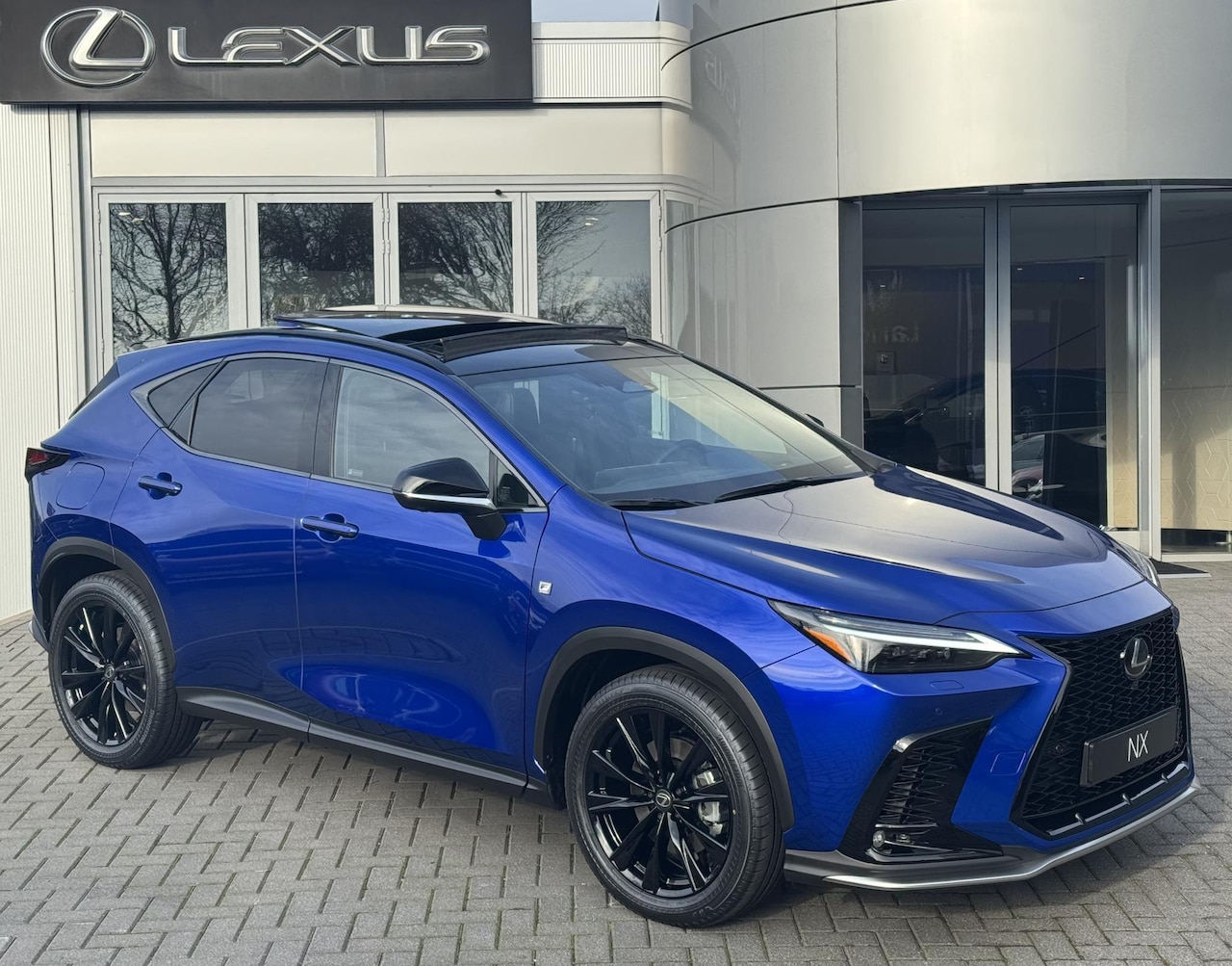 Lexus NX - 450h+ AWD F SPORT Line DIRECT LEVERBAAR TREKHAAK PANO-DAK STOELVENTI - AutoWereld.nl