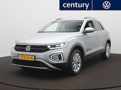 Volkswagen T-Roc - 1.5 TSI Oranje Edition Automaat - Park Assist - ACC - Navigatie - LED - Camera