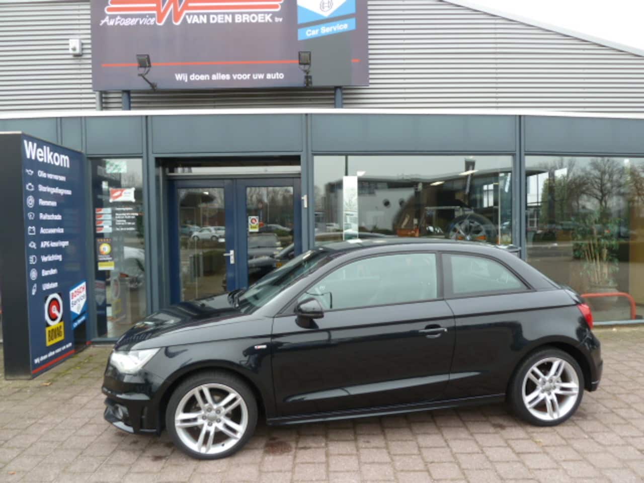 Audi A1 - 1.2 TFSI 86pk 2X S-LINE Edition - AutoWereld.nl