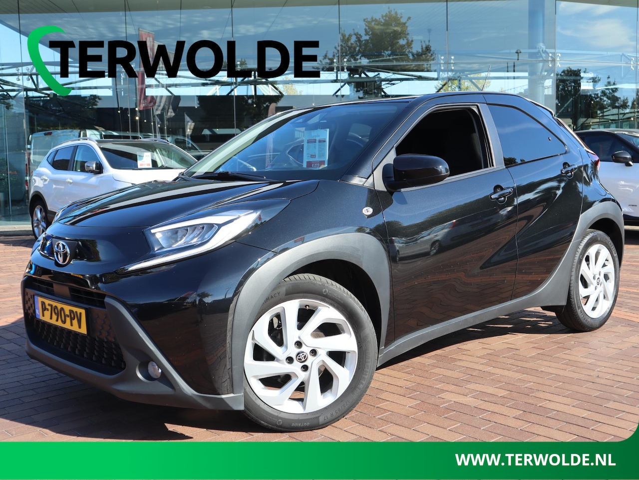Toyota Aygo X - 1.0 VVT-i S-CVT first | AUTOMAAT | Parkeercamera | Climate Control | - AutoWereld.nl