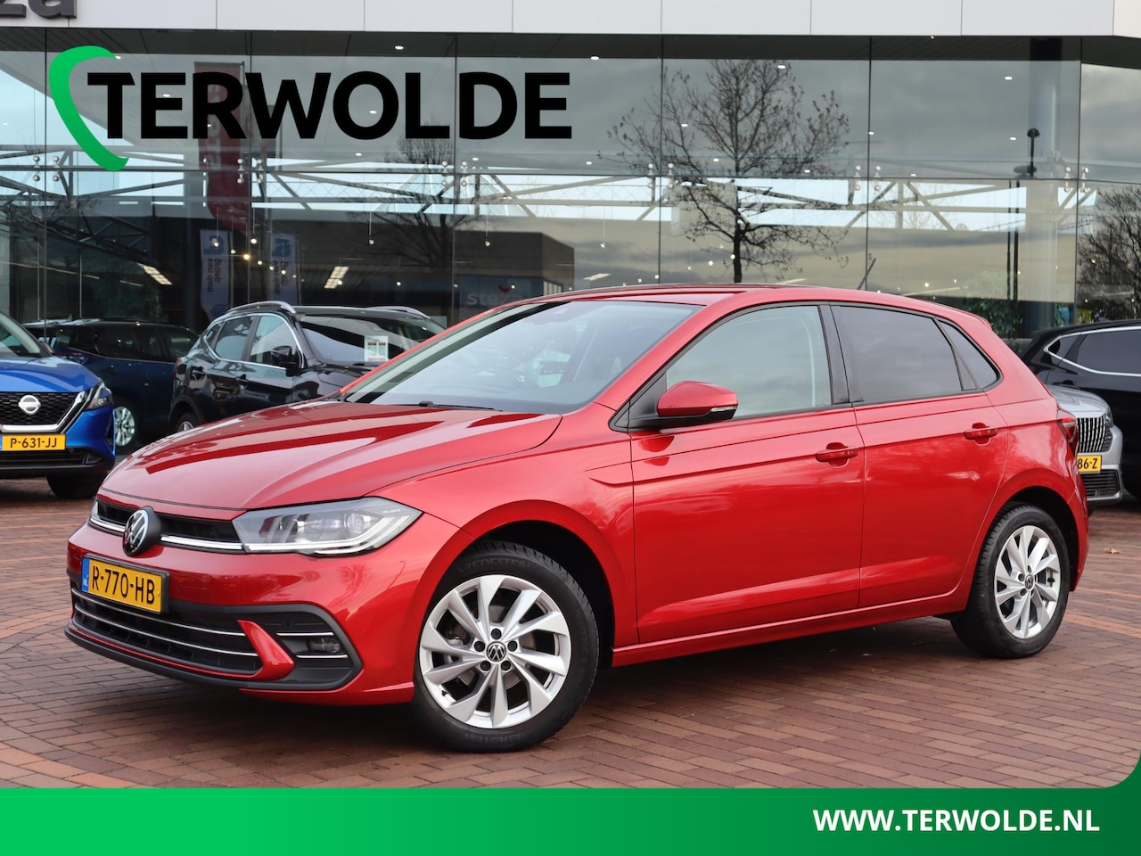 Volkswagen Polo - 1.0 TSI Style | AUTOMAAT | Navigatie | Parkeercamera | Stoelverw. | - AutoWereld.nl