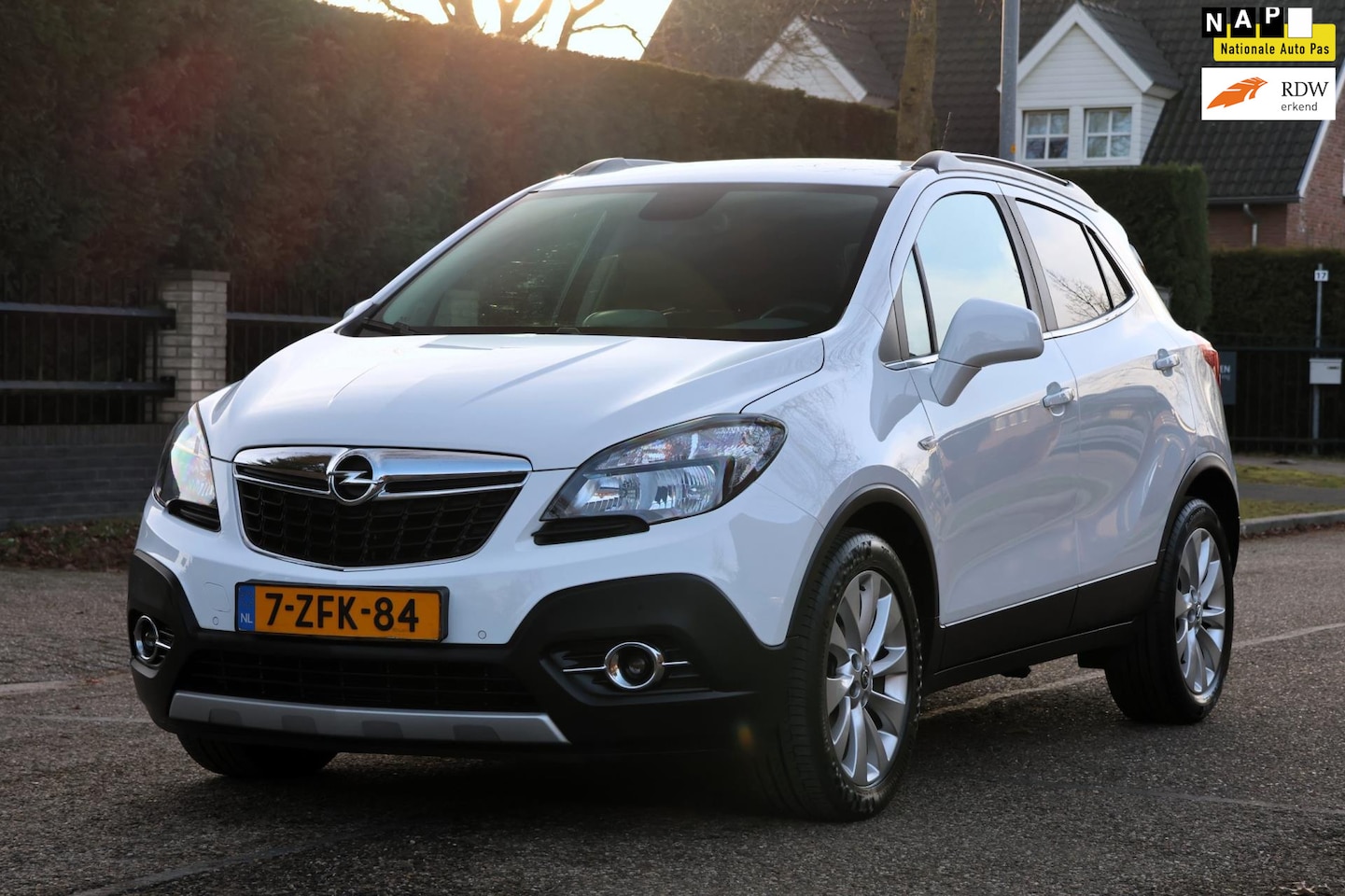 Opel Mokka - 1.4 T Cosmo | NAVI | CLIMA | CRUISE | CAMERA | TREKHAAK | MOOIE GOED ONDERGHOUDEN AUTO | - AutoWereld.nl