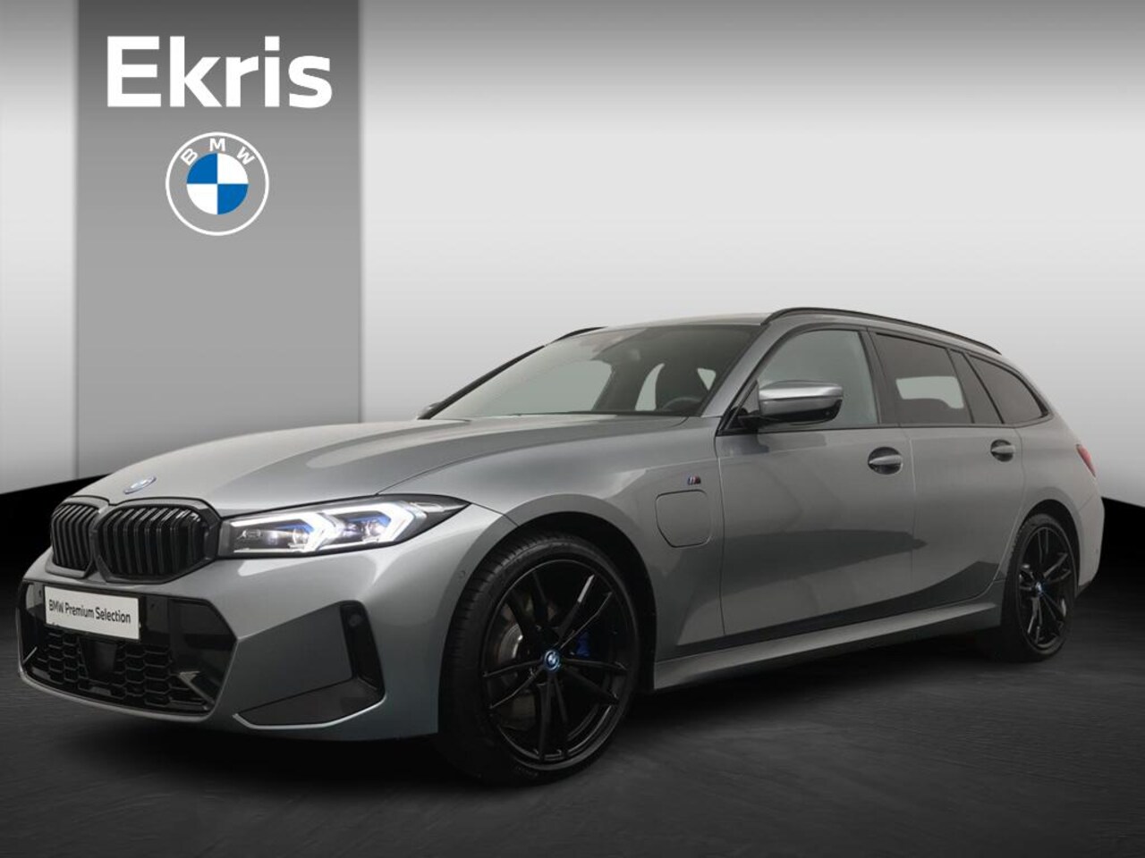 BMW 3-serie Touring - 330e M-Sportpakket | Adaptive Cruise | Comfort Access | Head-Up | Panoramadak | Harman Kar - AutoWereld.nl