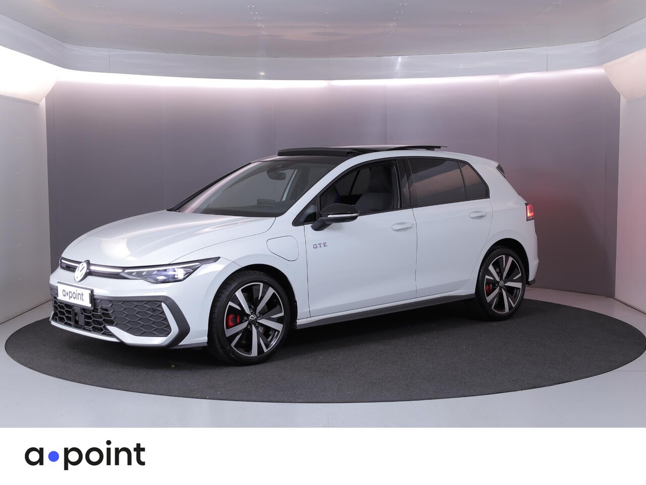 Volkswagen Golf - 1.5 eHybrid GTE 272 PK PHEV DSG | Panorama dak | Head Up display | Black Style | 360 grade - AutoWereld.nl